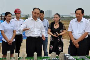 河南省委常委、洛陽市委書記陳雪楓調(diào)研炎黃科技園